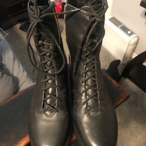 Gianni Bini black boots